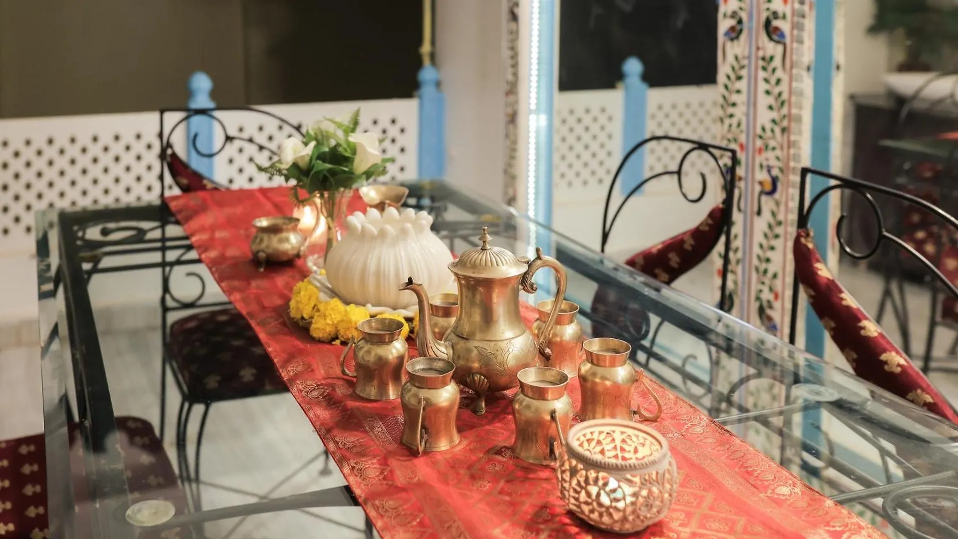 Πανσιόν Roop Mahal Homestay Ουνταϊπούρ