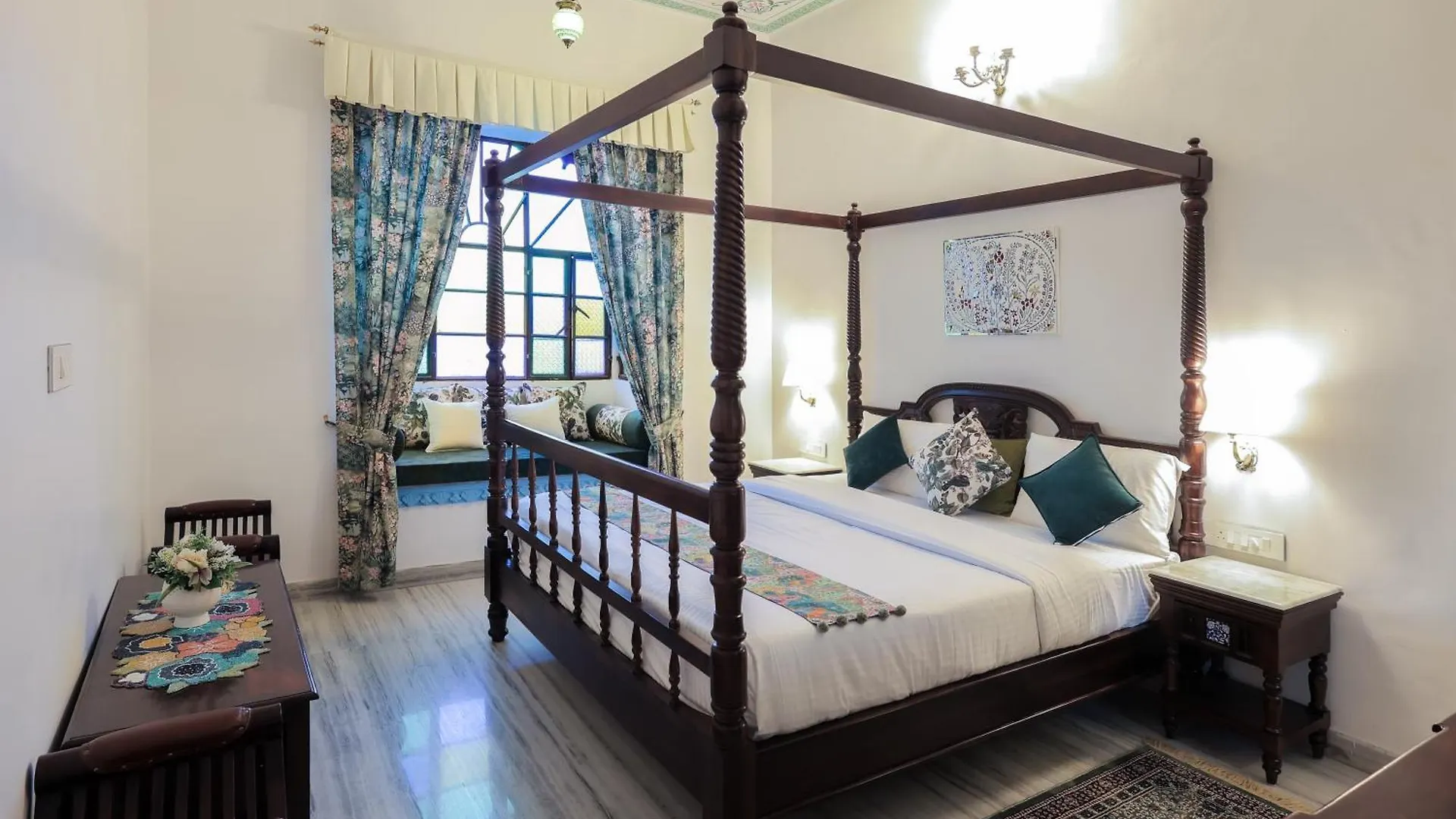 Roop Mahal Homestay Ουνταϊπούρ Πανσιόν