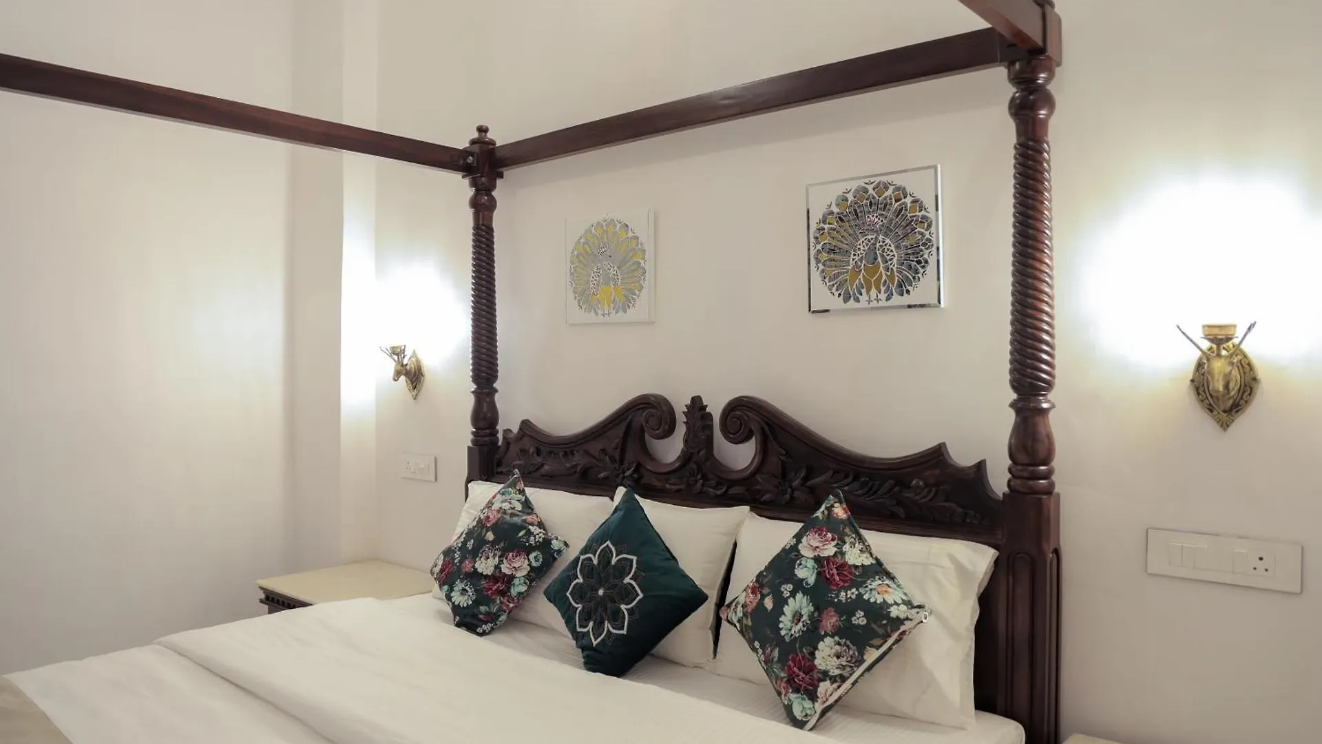 Πανσιόν Roop Mahal Homestay Ουνταϊπούρ Ινδία